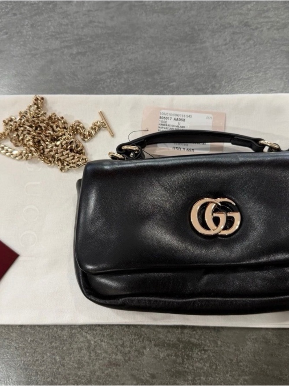 Gucci Black Leather Shoulder Bag with Gold Double G Hardware